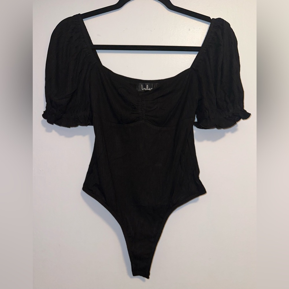 ✨NWT✨ Lulus Puff Short Sleeve Bodysuit